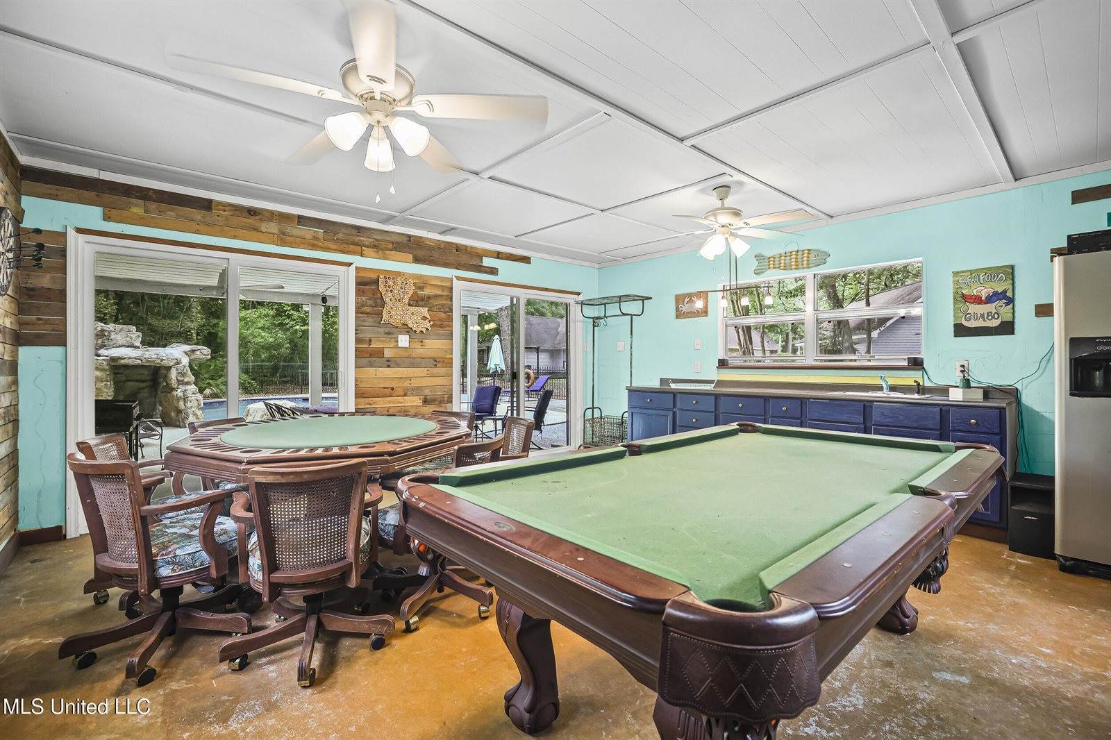 1400 Mary Street, Ocean Springs, MS 39564