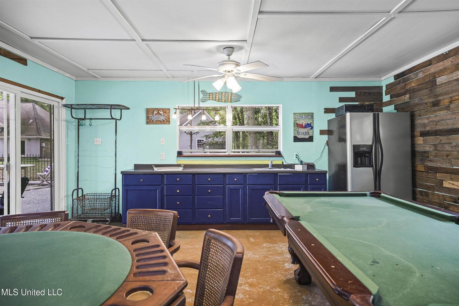 1400 Mary Street, Ocean Springs, MS 39564