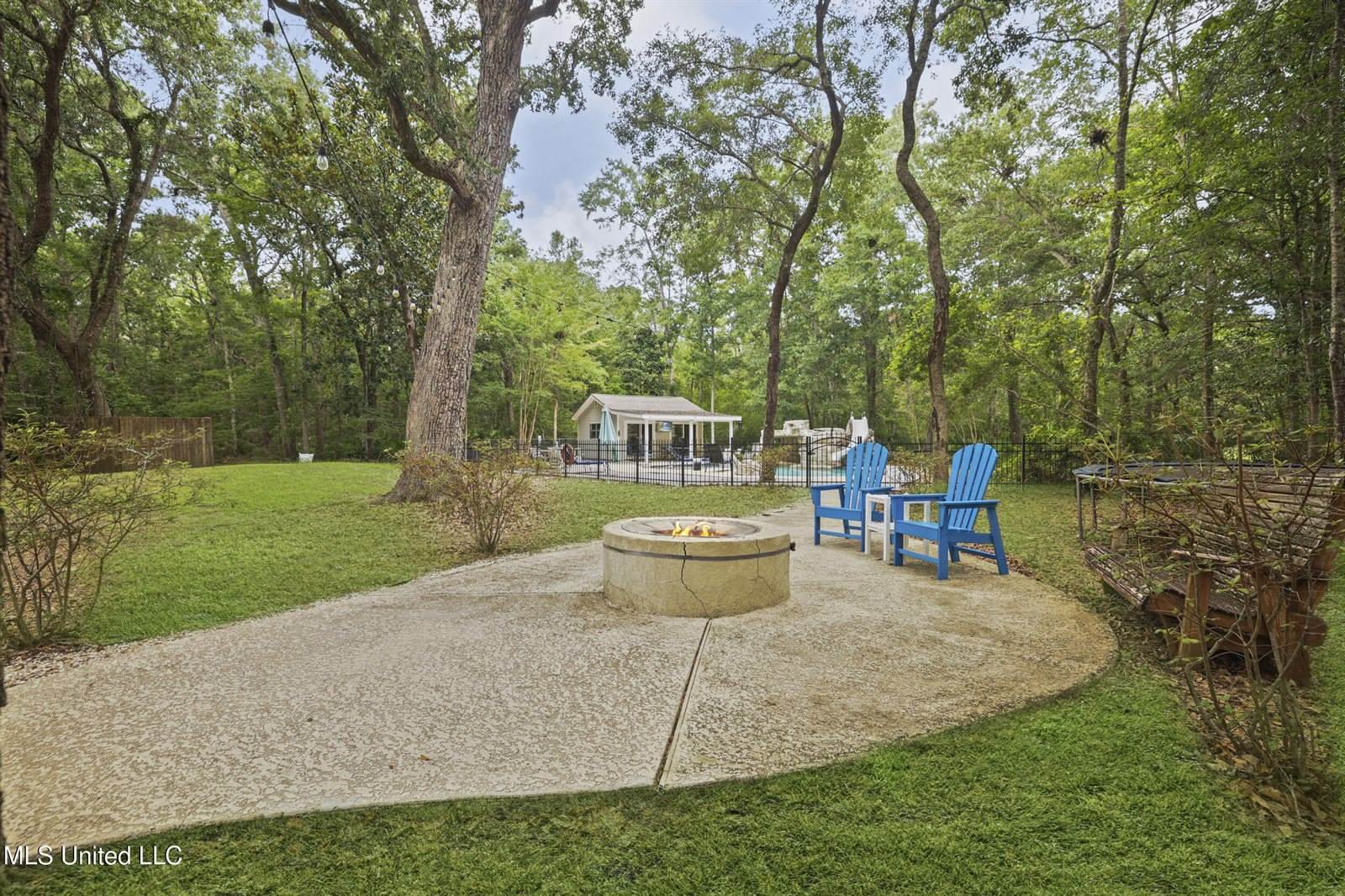 1400 Mary Street, Ocean Springs, MS 39564