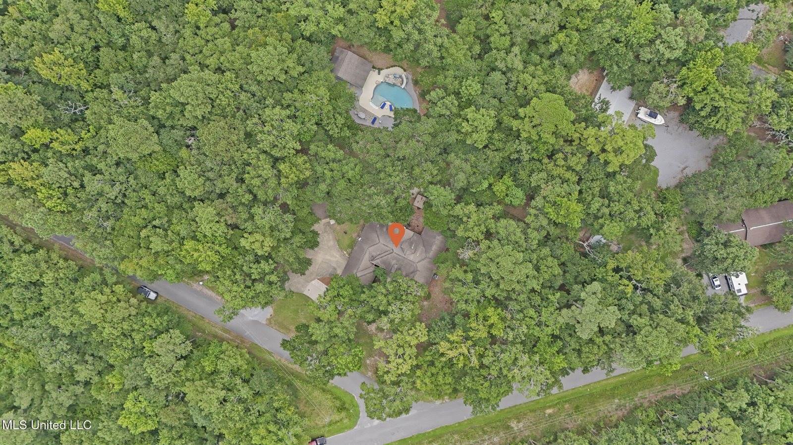 1400 Mary Street, Ocean Springs, MS 39564