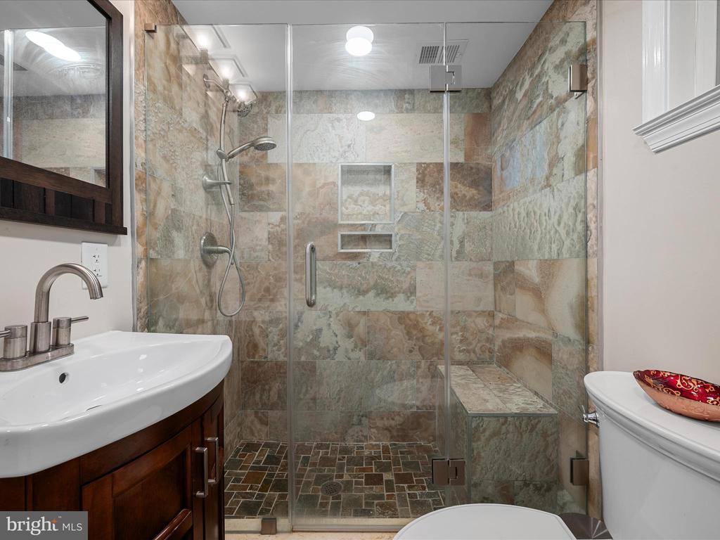 4081 Wolf Gap Road, Edinburg, VA 22824