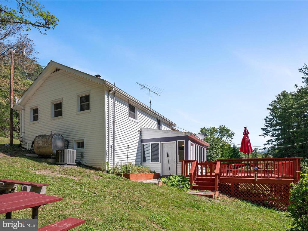 4081 Wolf Gap Road, Edinburg, VA 22824