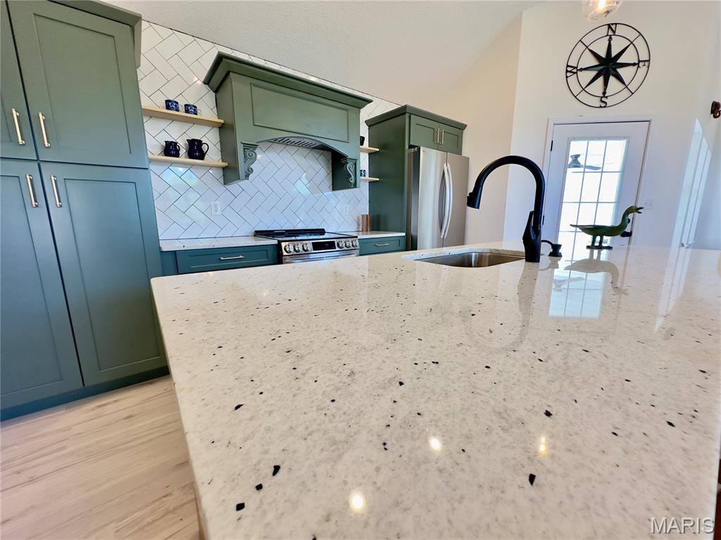 102 Opal Street, Saint Robert, MO 65584