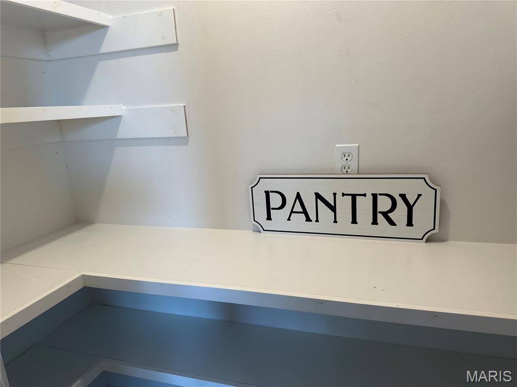 102 Opal Street, Saint Robert, MO 65584