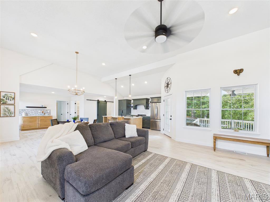 102 Opal Street, Saint Robert, MO 65584