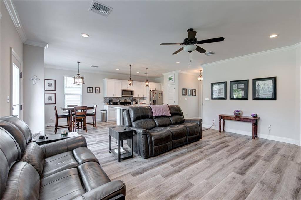 28797 Adele Street, Lacombe, LA 70445