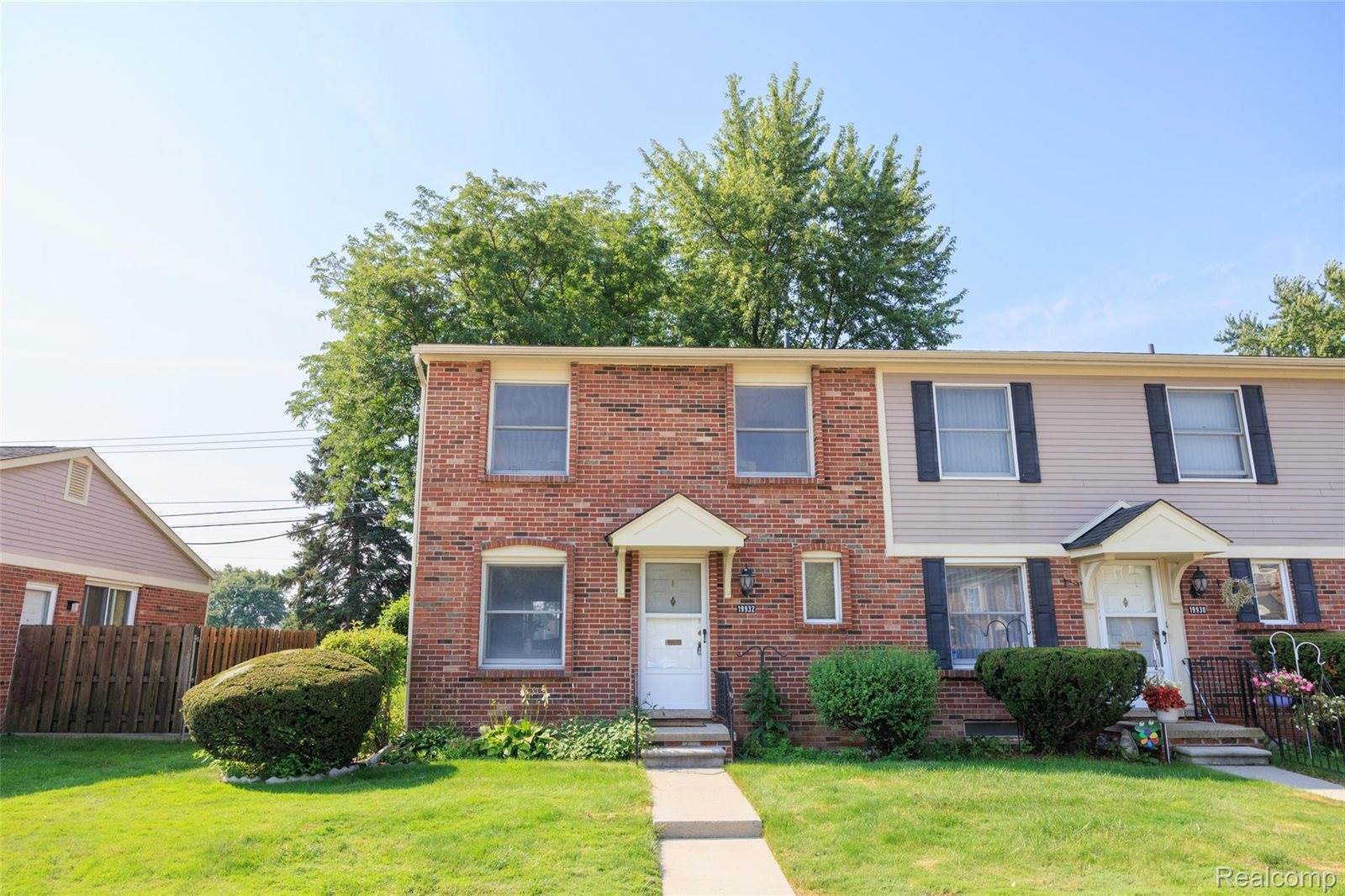 19932 S Great Oaks Circle, ClintonCharterTownship_Macomb, MI 48036