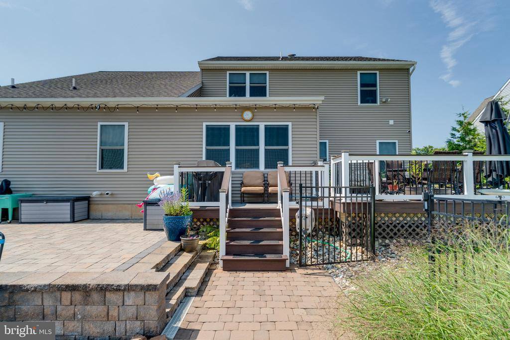 9 Sovereign Drive, Douglassville, PA 19518