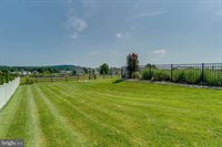 9 Sovereign Drive, Douglassville, PA 19518