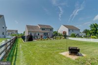 9 Sovereign Drive, Douglassville, PA 19518