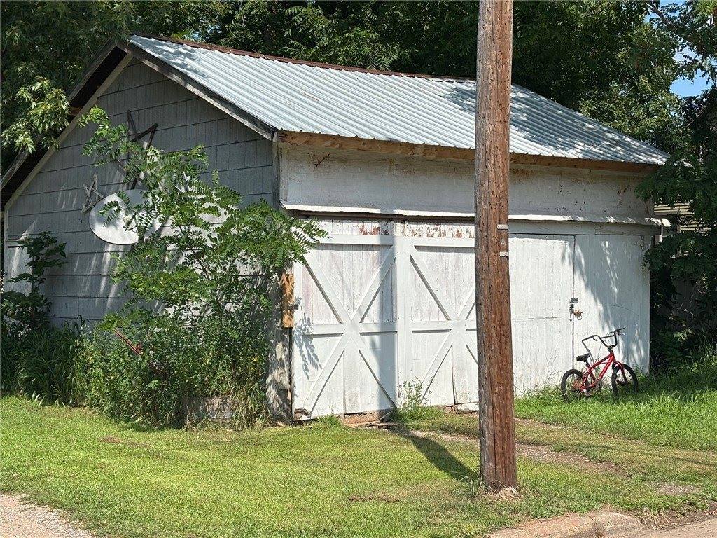 225 East Lincoln Street, Augusta, WI 54722
