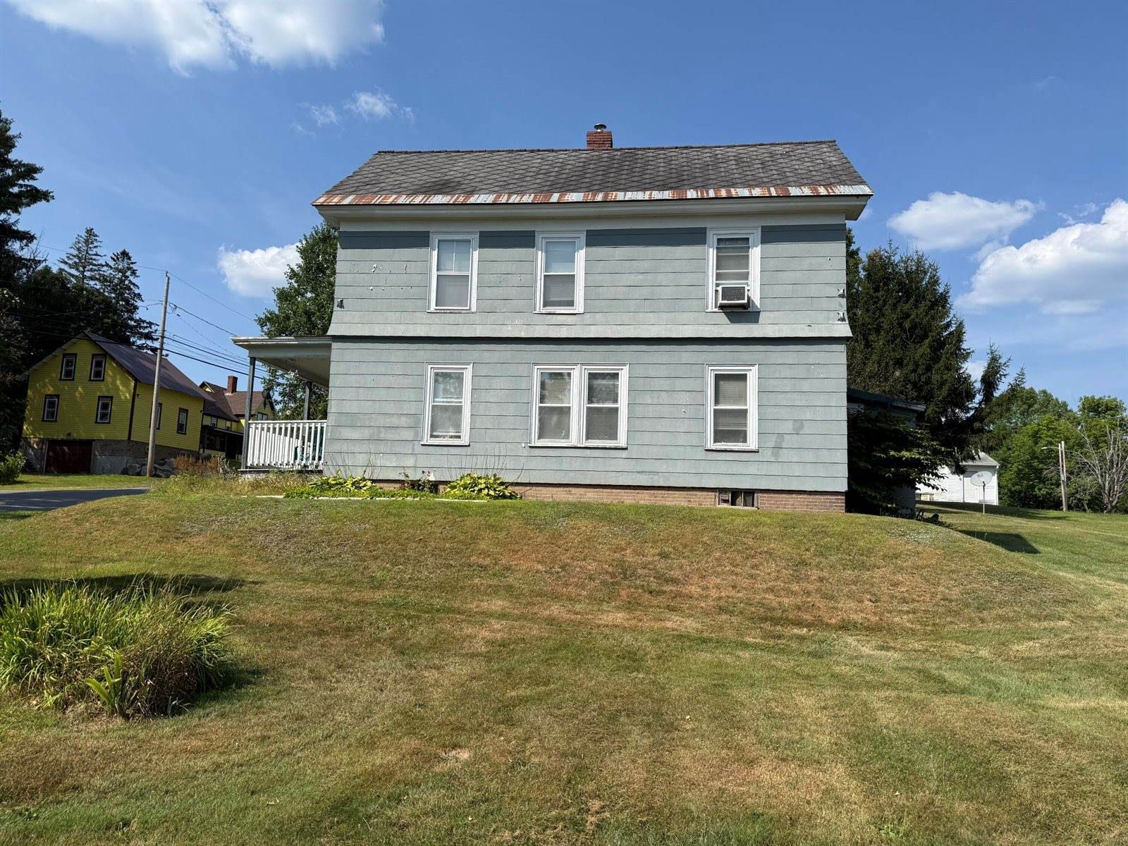 76 Court Street, Dover-Foxcroft, ME 04426