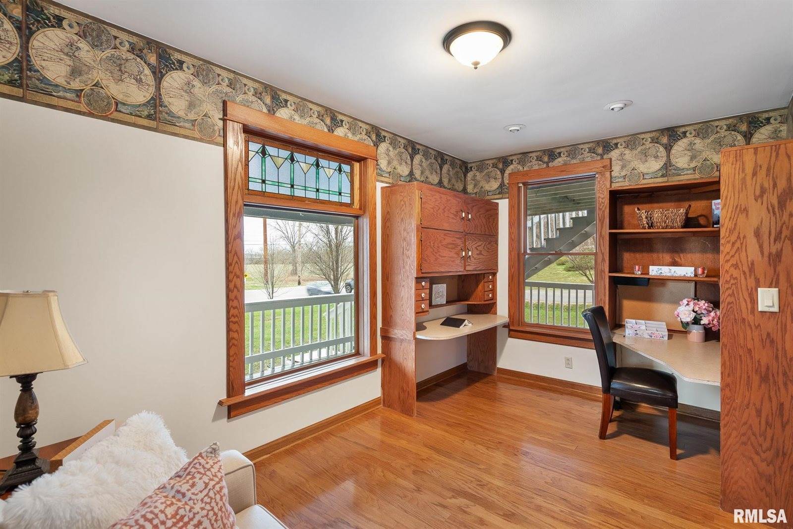 7020 Valley Drive, Bettendorf, IA 52722