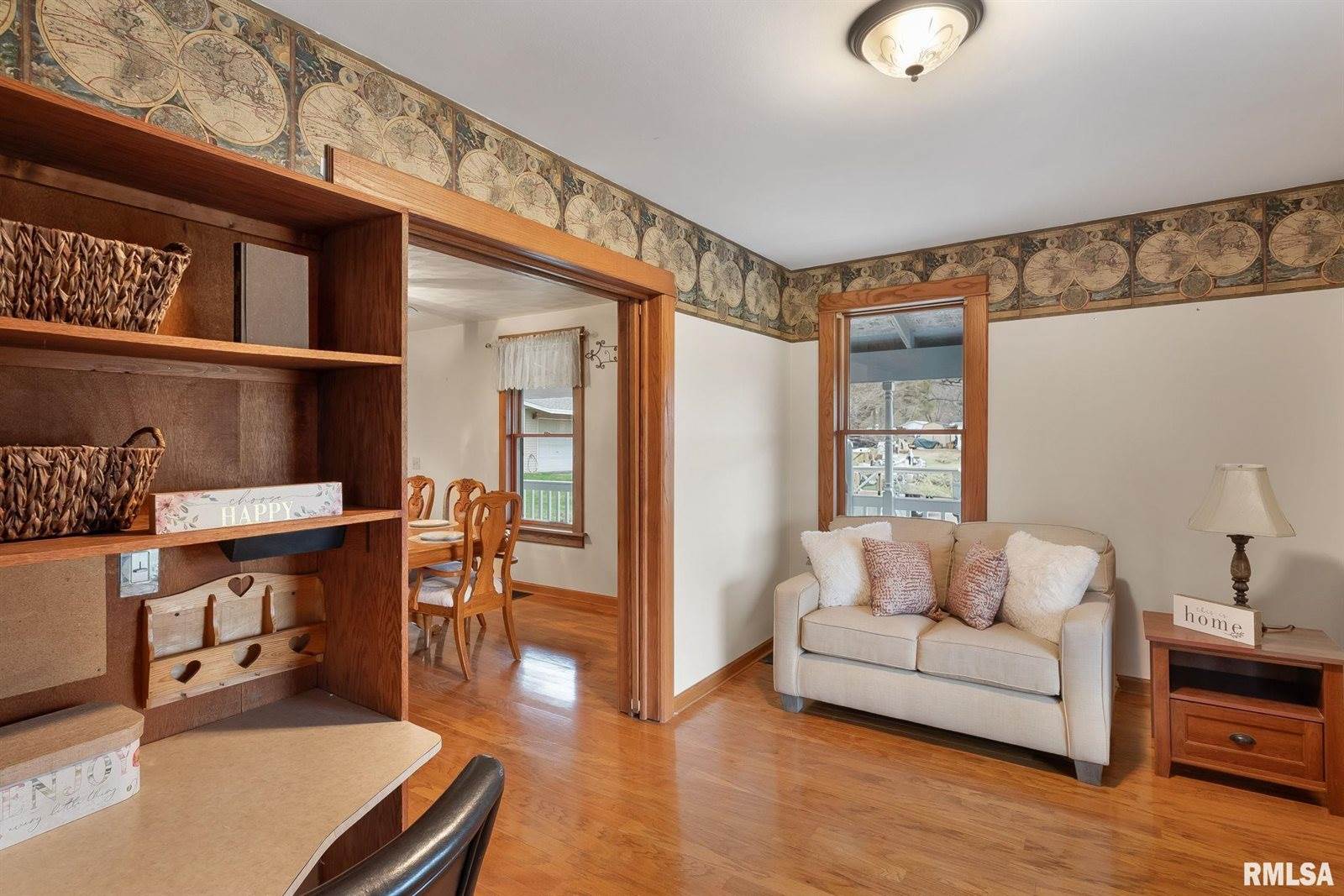 7020 Valley Drive, Bettendorf, IA 52722