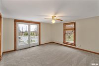 7020 Valley Drive, Bettendorf, IA 52722