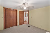 7020 Valley Drive, Bettendorf, IA 52722