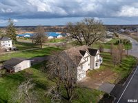 7020 Valley Drive, Bettendorf, IA 52722