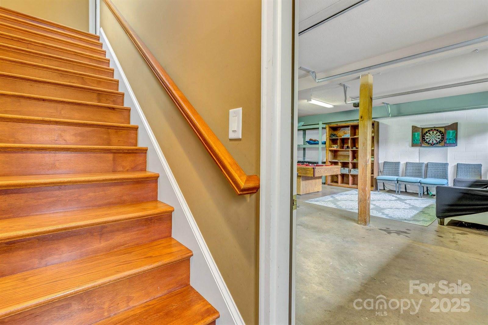 159 South Willow Brook Drive, Asheville, NC 28806