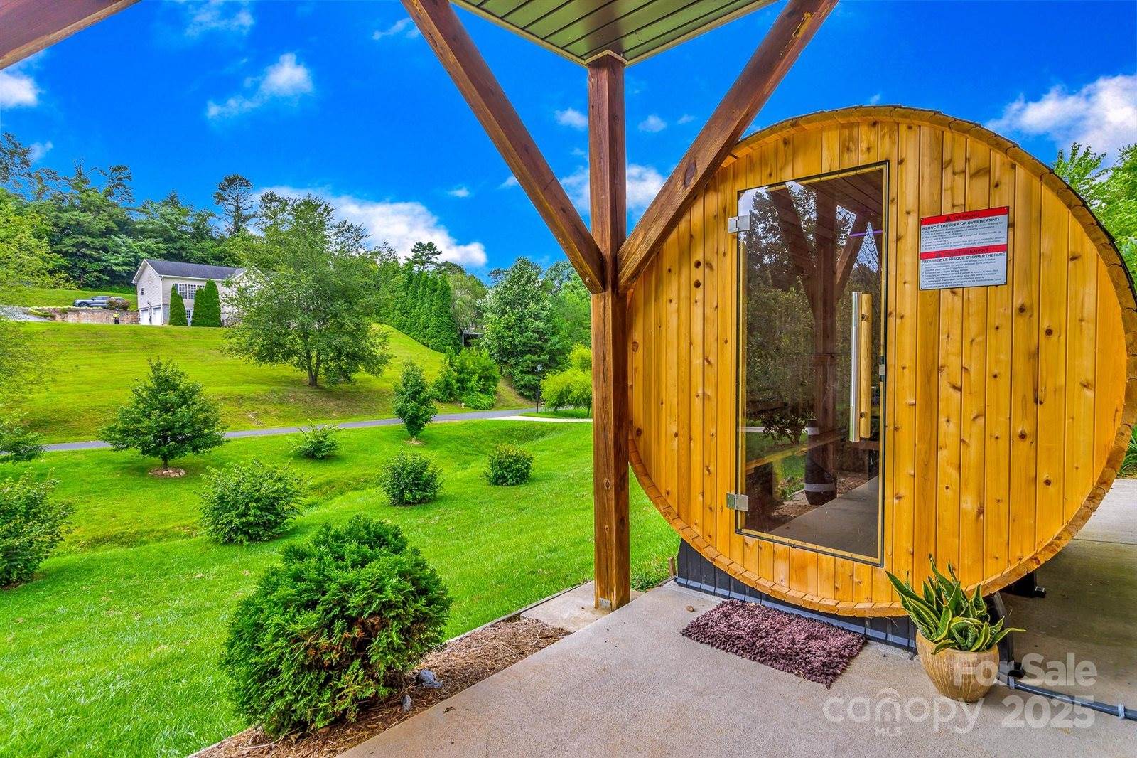 159 South Willow Brook Drive, Asheville, NC 28806