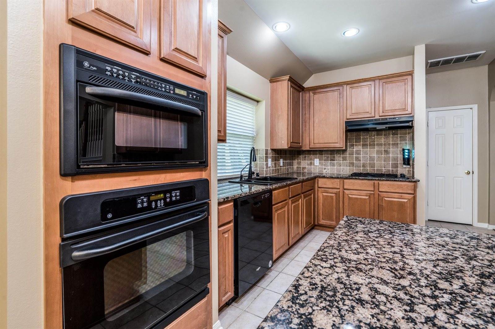 1522 Brendon Trails Drive, Spring, TX 77379