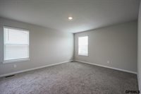 225 North 10th Avenue, Springfield, NE 68059