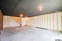 225 North 10th Avenue, Springfield, NE 68059