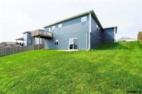 225 North 10th Avenue, Springfield, NE 68059