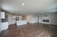 225 North 10th Avenue, Springfield, NE 68059