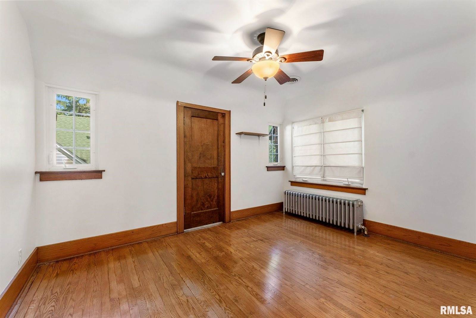 56 Crestwood Terrace, Davenport, IA 52803