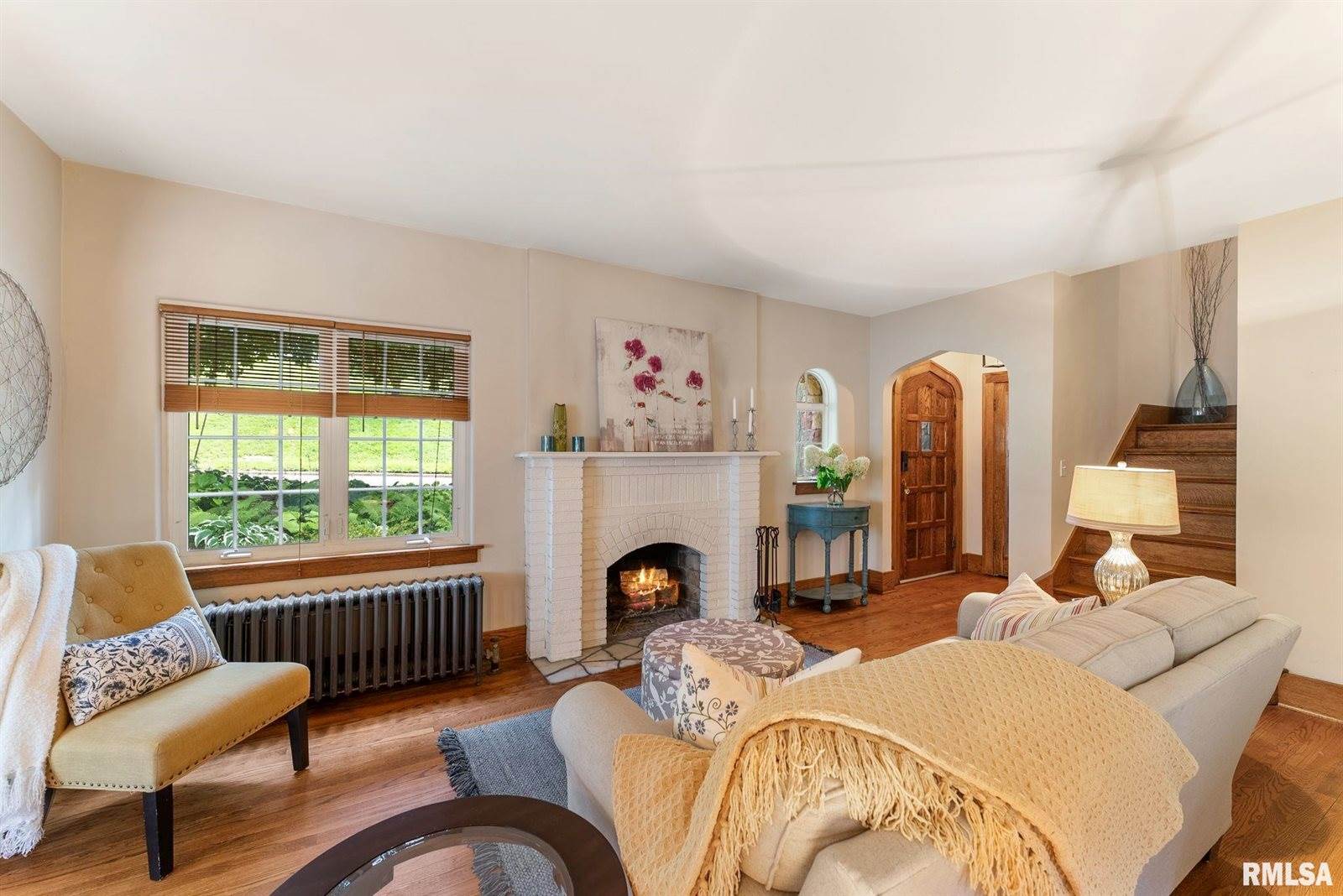 56 Crestwood Terrace, Davenport, IA 52803