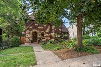 56 Crestwood Terrace, Davenport, IA 52803