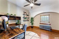 56 Crestwood Terrace, Davenport, IA 52803