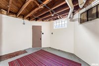 56 Crestwood Terrace, Davenport, IA 52803