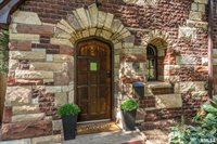 56 Crestwood Terrace, Davenport, IA 52803