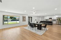 7637 North 7TH Avenue, Phoenix, AZ 85021