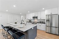 7637 North 7TH Avenue, Phoenix, AZ 85021