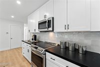 7637 North 7TH Avenue, Phoenix, AZ 85021