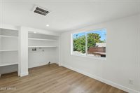 7637 North 7TH Avenue, Phoenix, AZ 85021