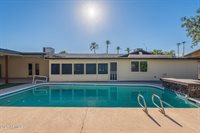 7637 North 7TH Avenue, Phoenix, AZ 85021