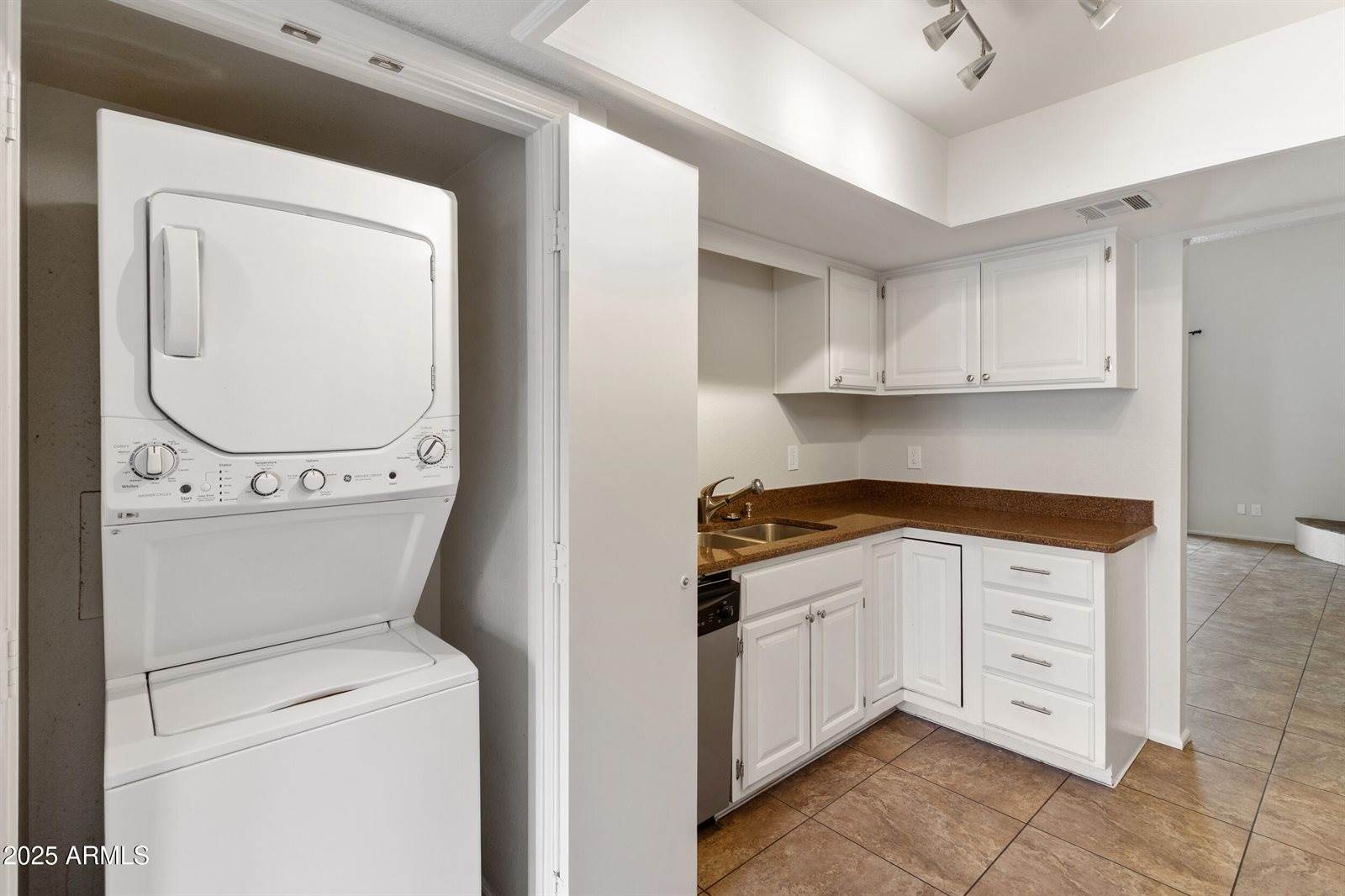 3201 North 38TH Street, #2, Phoenix, AZ 85018