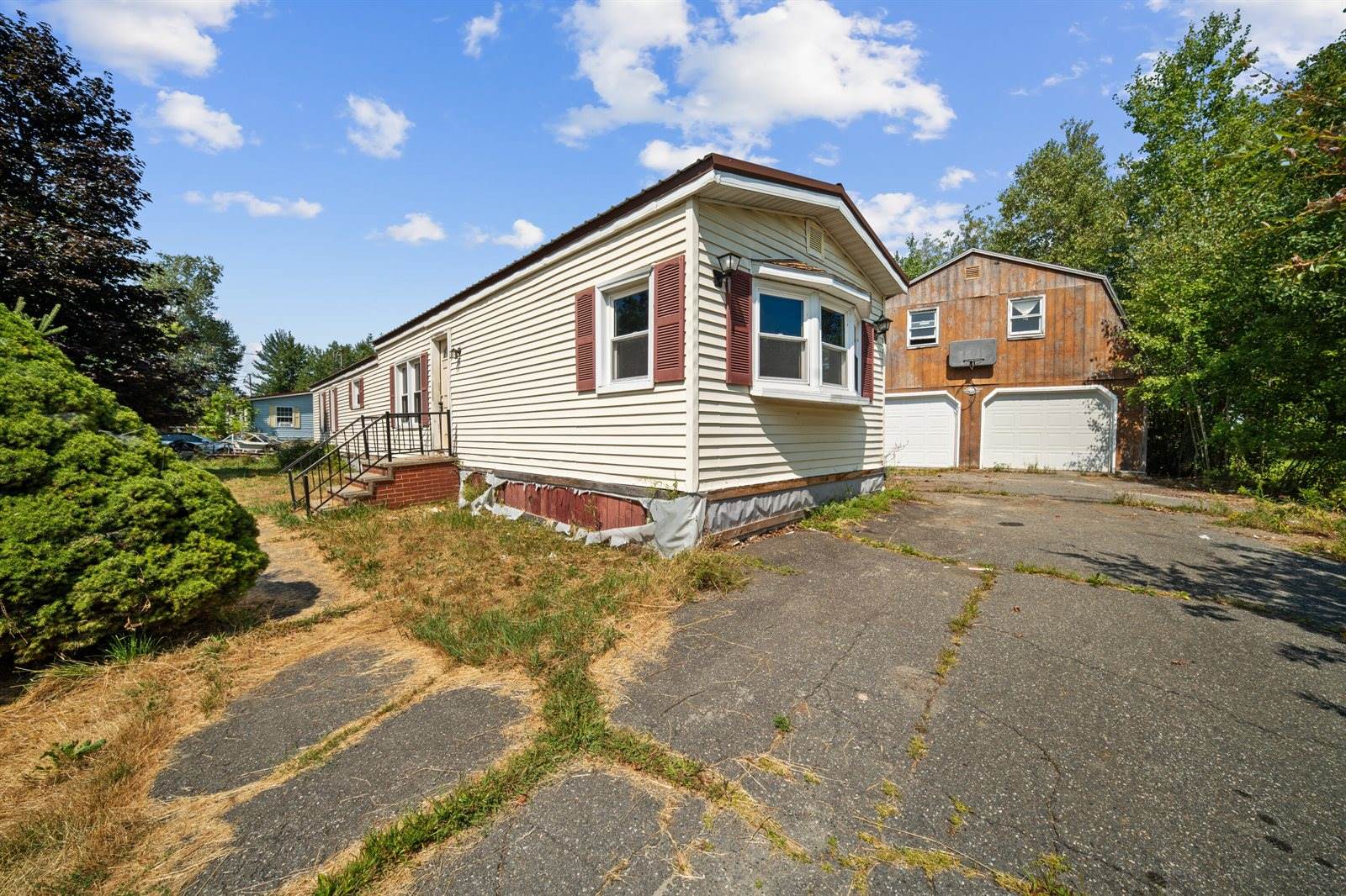 24 Birch Street, Milford, ME 04461