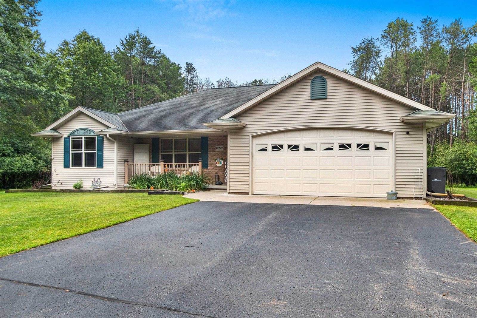 W739 Heath Lane, Marinette, WI 54143