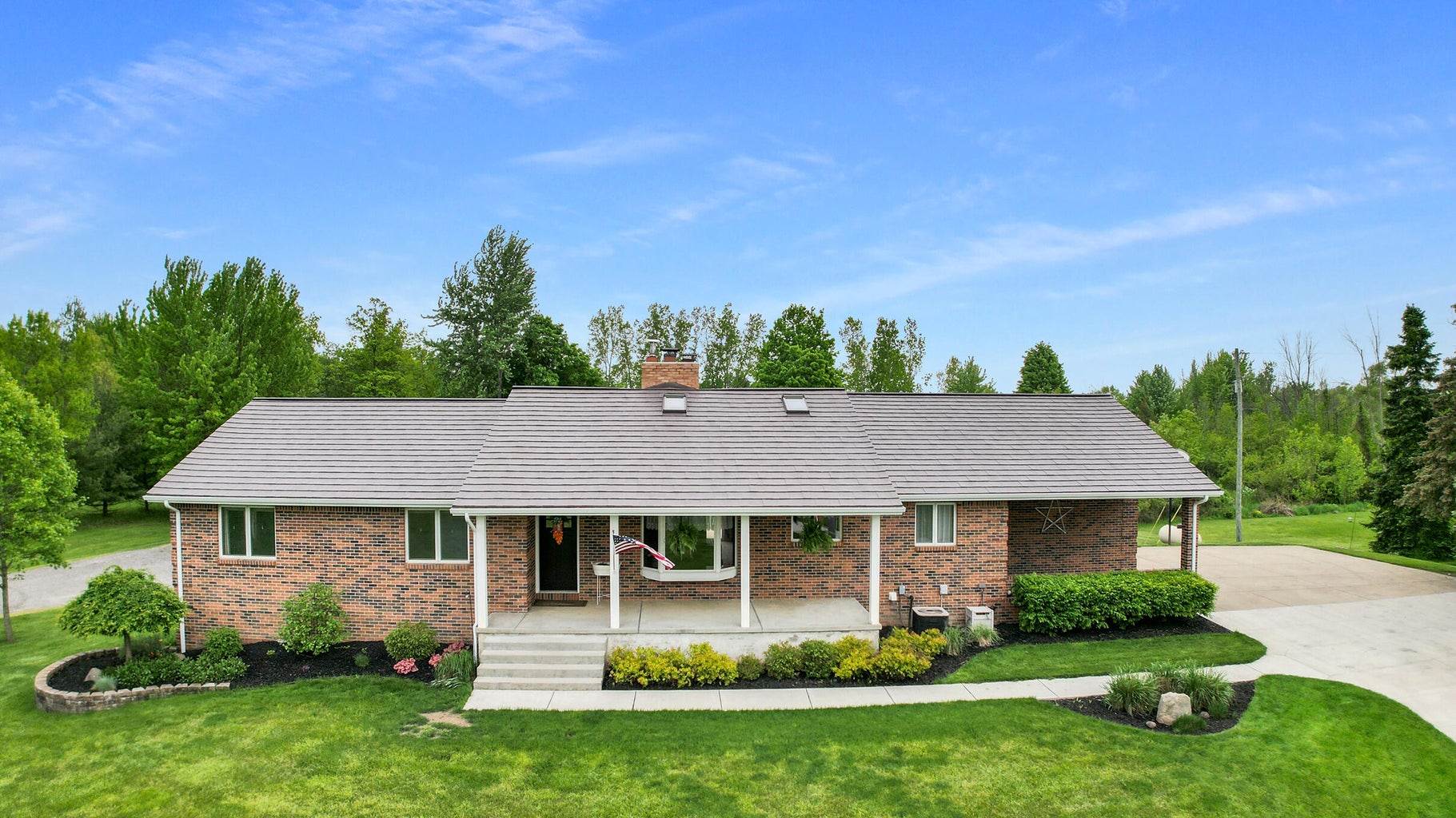 10231 W Chadwick, Eagle, MI 48822