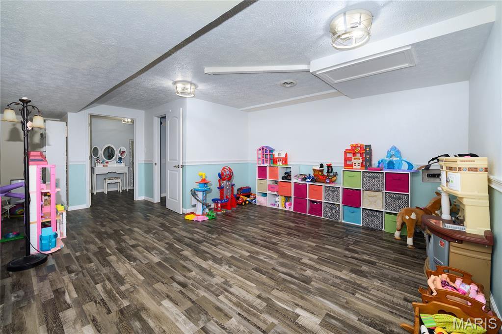 20020 Richfield Road, Richland, MO 65556