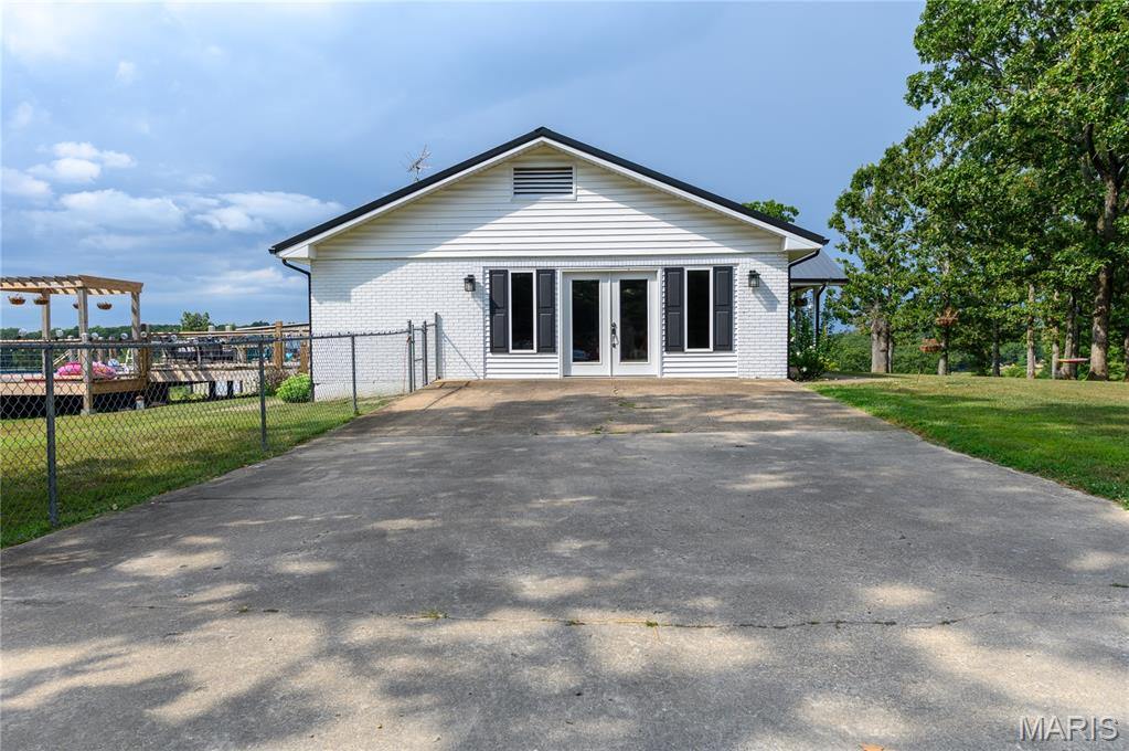 20020 Richfield Road, Richland, MO 65556