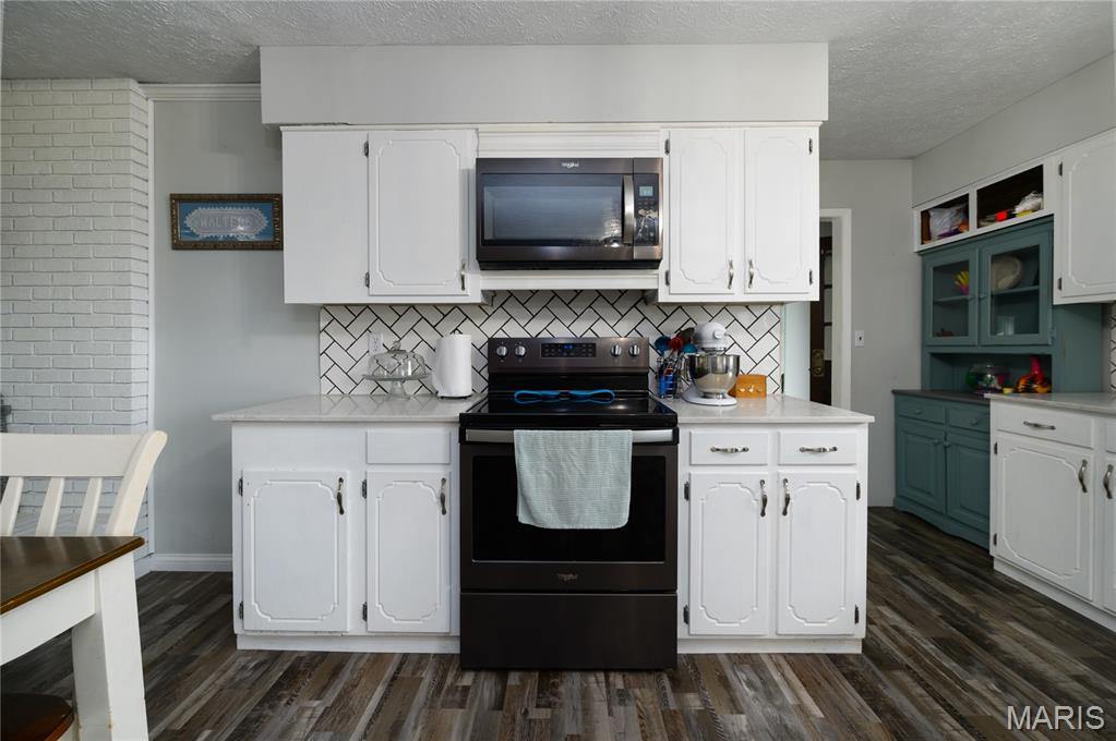 20020 Richfield Road, Richland, MO 65556