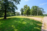 20020 Richfield Road, Richland, MO 65556