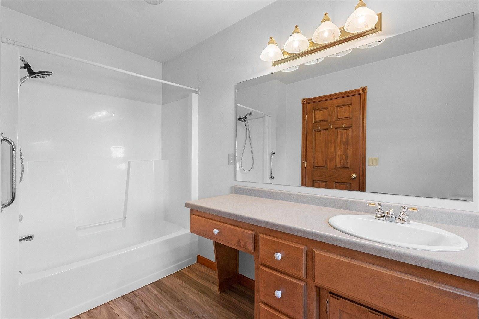 2982 Brighton Place, Green Bay, WI 54311