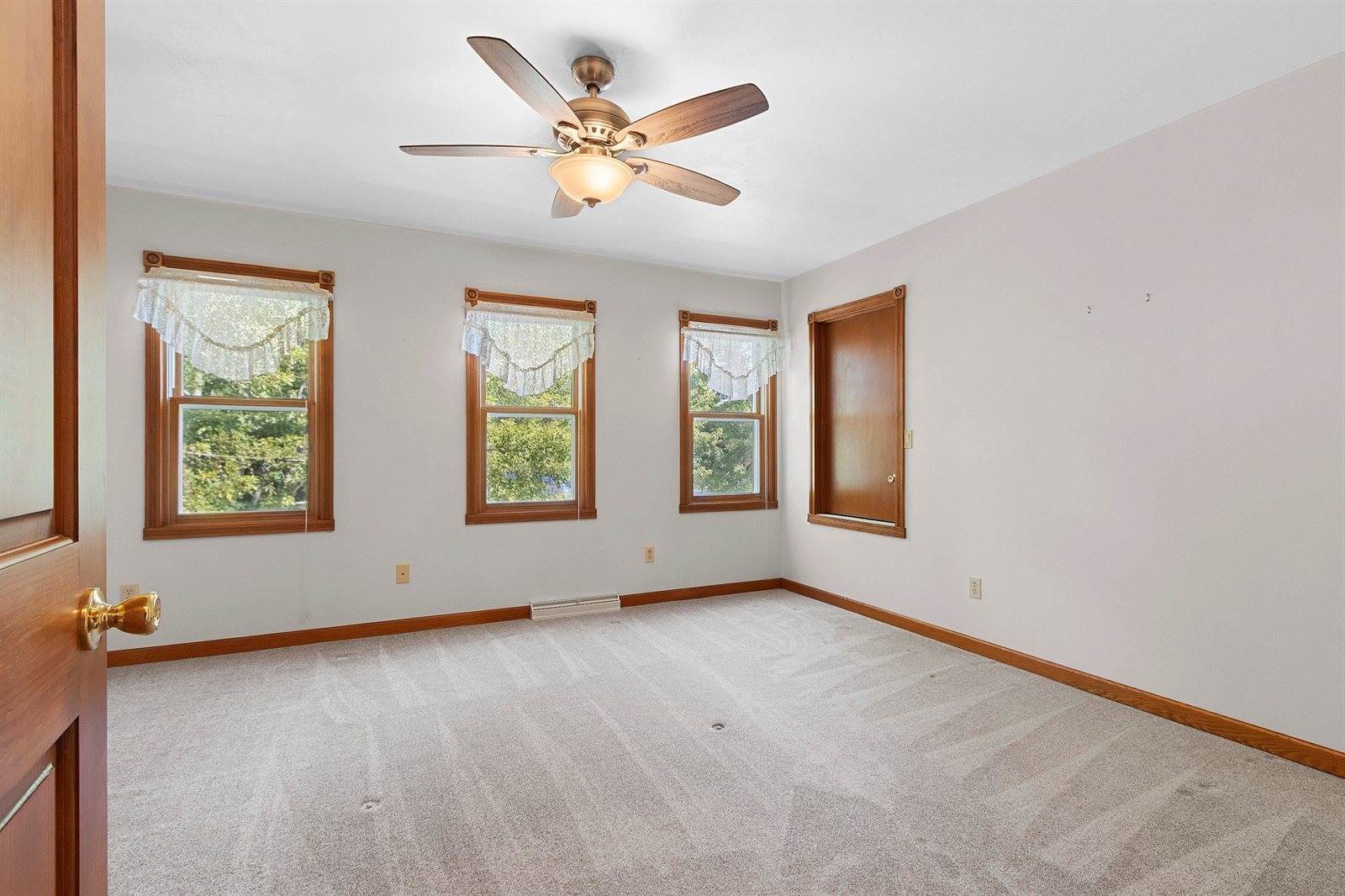 2982 Brighton Place, Green Bay, WI 54311