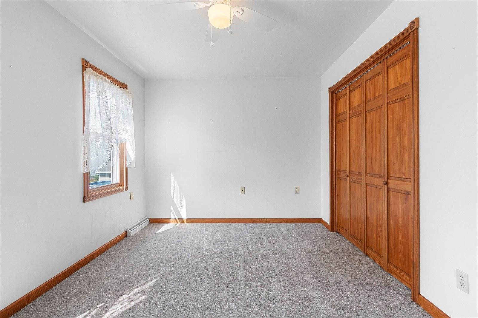 2982 Brighton Place, Green Bay, WI 54311